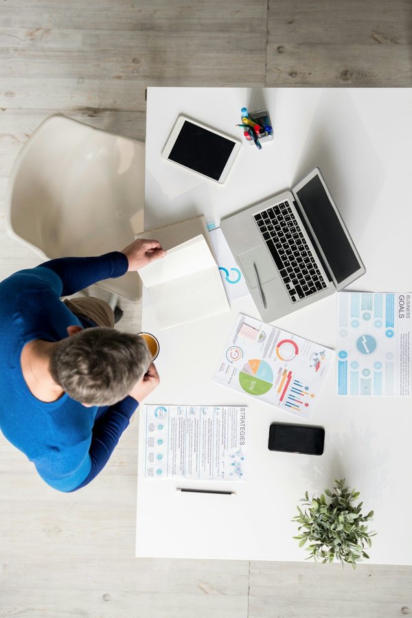 Opportunités passionnantes d'emploi marketing en suisse